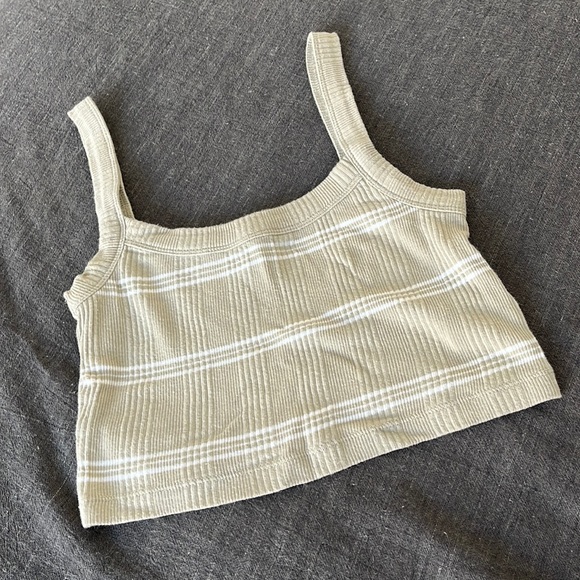 Forever 21 Tops - FOREVER 21- striped beige and white crop top